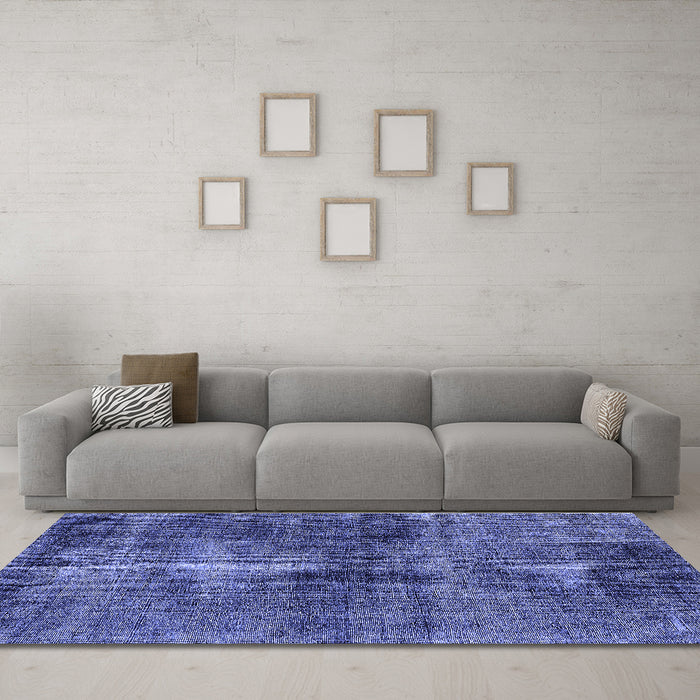 Machine Washable Oriental Blue Industrial Rug in a Living Room, wshurb3066blu