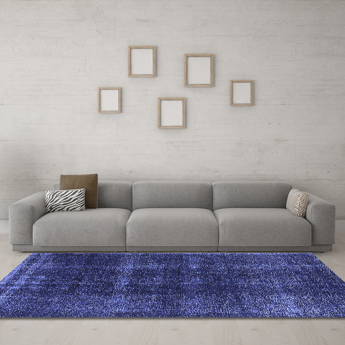 Machine Washable Oriental Blue Industrial Rug in a Living Room, wshurb3068blu