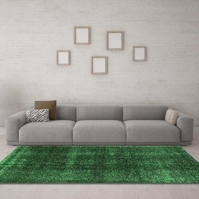 Machine Washable Oriental Green Industrial Area Rugs in a Living Room,, wshurb3068grn