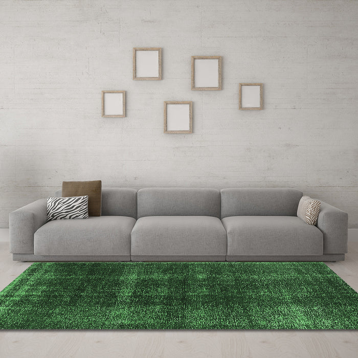 Machine Washable Oriental Emerald Green Industrial Area Rugs in a Living Room,, wshurb3068emgrn
