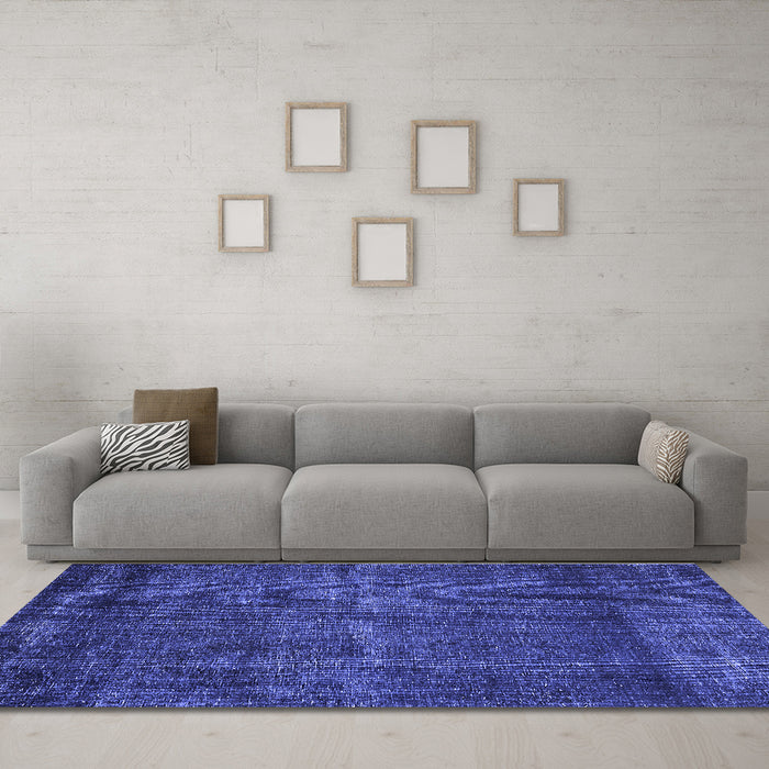 Machine Washable Oriental Blue Industrial Rug in a Living Room, wshurb3070blu