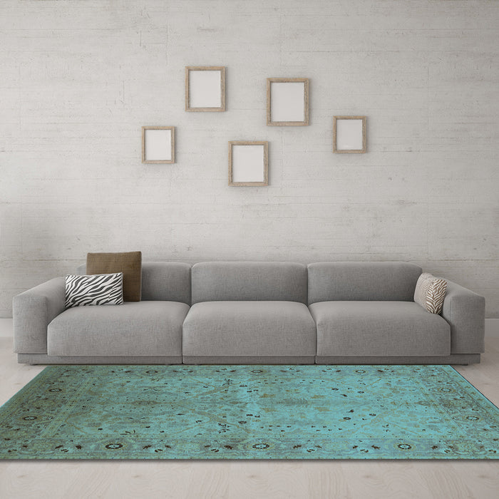 Machine Washable Oriental Light Blue Industrial Rug in a Living Room, wshurb3073lblu