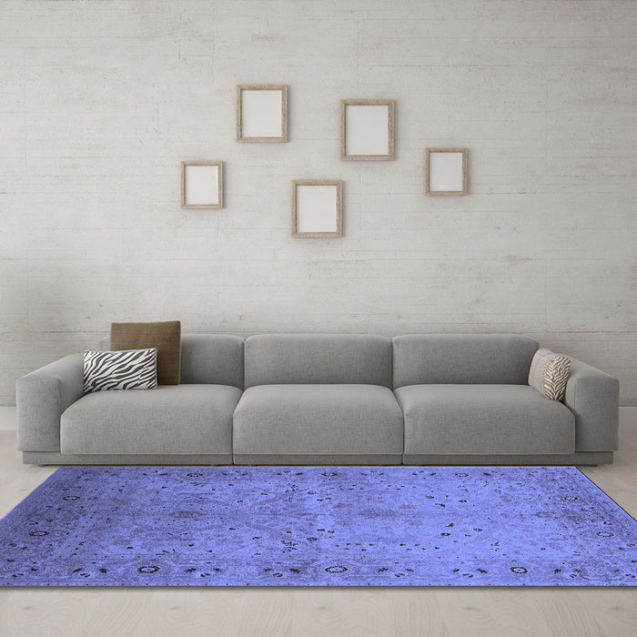 Machine Washable Oriental Blue Industrial Rug in a Living Room, wshurb3073blu