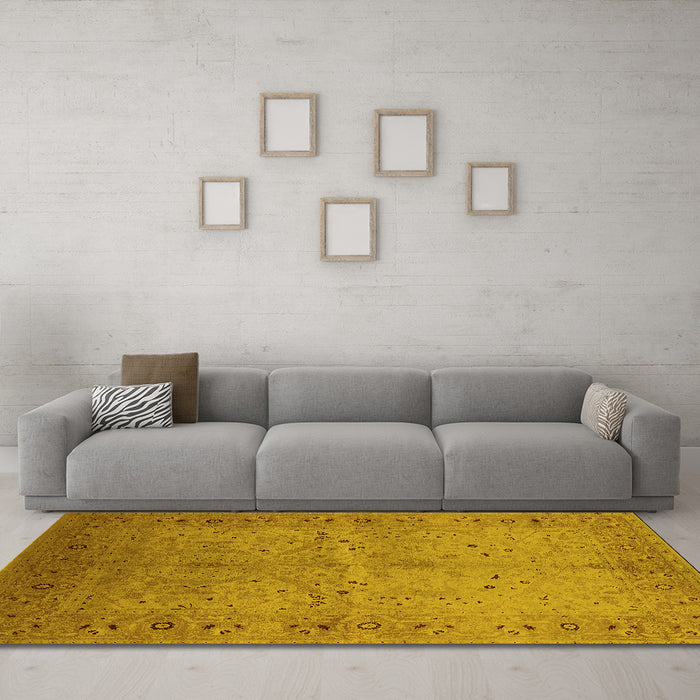 Machine Washable Oriental Yellow Industrial Rug in a Living Room, wshurb3073yw