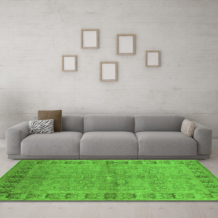 Machine Washable Oriental Green Industrial Area Rugs in a Living Room,, wshurb3074grn
