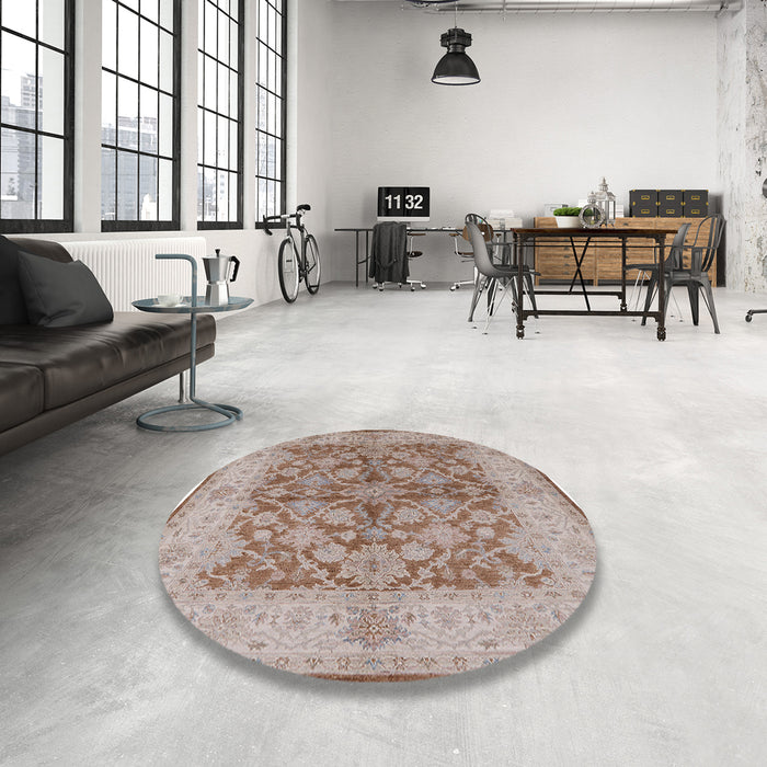Round Machine Washable Industrial Modern Silver Pink Rug in a Office, wshurb3077