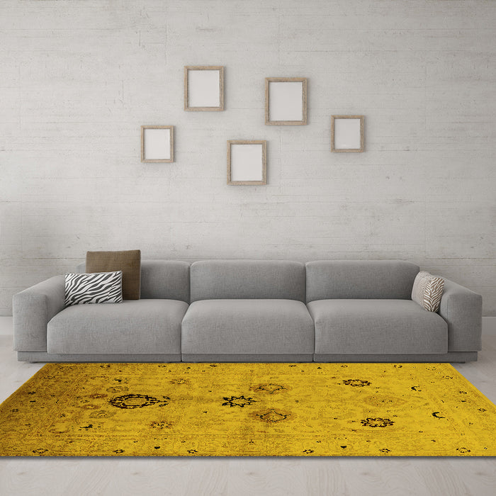 Machine Washable Oriental Yellow Industrial Rug in a Living Room, wshurb3078yw