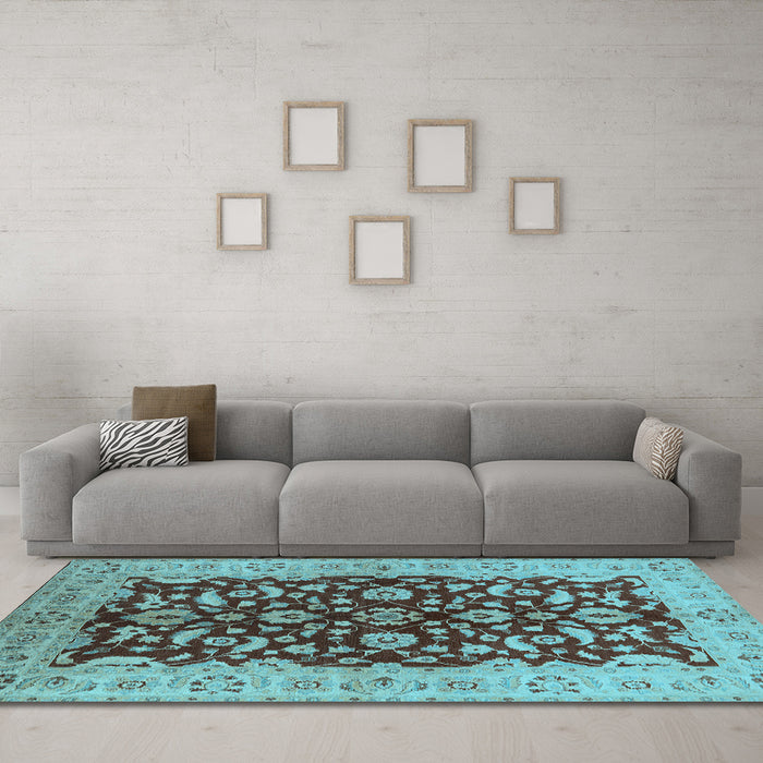 Machine Washable Oriental Light Blue Industrial Rug in a Living Room, wshurb3079lblu