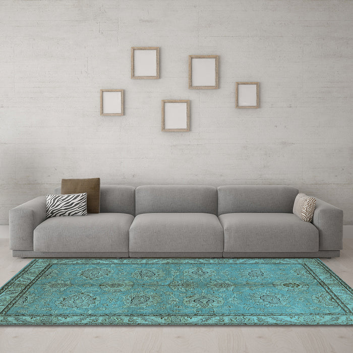 Machine Washable Oriental Light Blue Industrial Rug in a Living Room, wshurb3081lblu