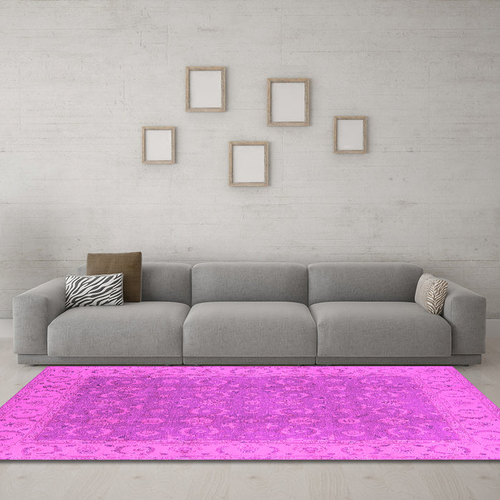 Machine Washable Oriental Pink Industrial Rug in a Living Room, wshurb3082pnk