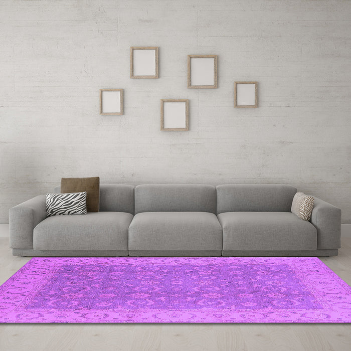 Machine Washable Oriental Purple Industrial Area Rugs in a Living Room, wshurb3082pur