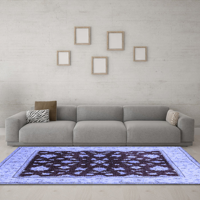 Machine Washable Oriental Blue Industrial Rug in a Living Room, wshurb3087blu