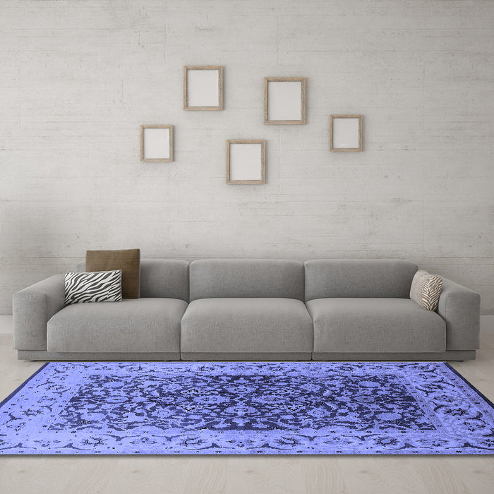 Machine Washable Oriental Blue Industrial Rug in a Living Room, wshurb3088blu