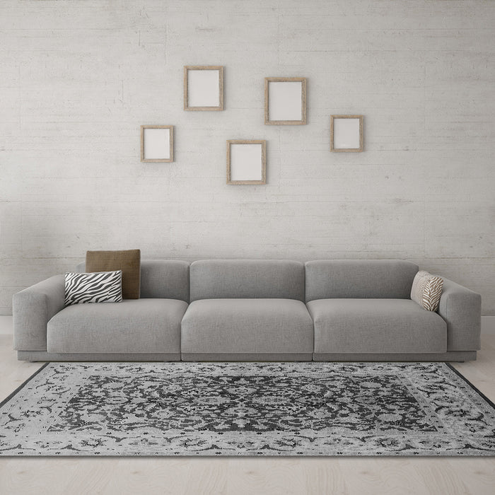 Machine Washable Oriental Gray Industrial Rug in a Living Room,, wshurb3088gry