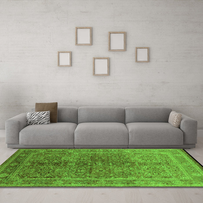 Machine Washable Oriental Green Industrial Area Rugs in a Living Room,, wshurb3089grn