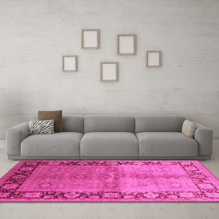 Machine Washable Oriental Pink Industrial Rug in a Living Room, wshurb3090pnk