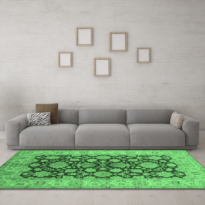 Machine Washable Oriental Emerald Green Industrial Area Rugs in a Living Room,, wshurb3091emgrn