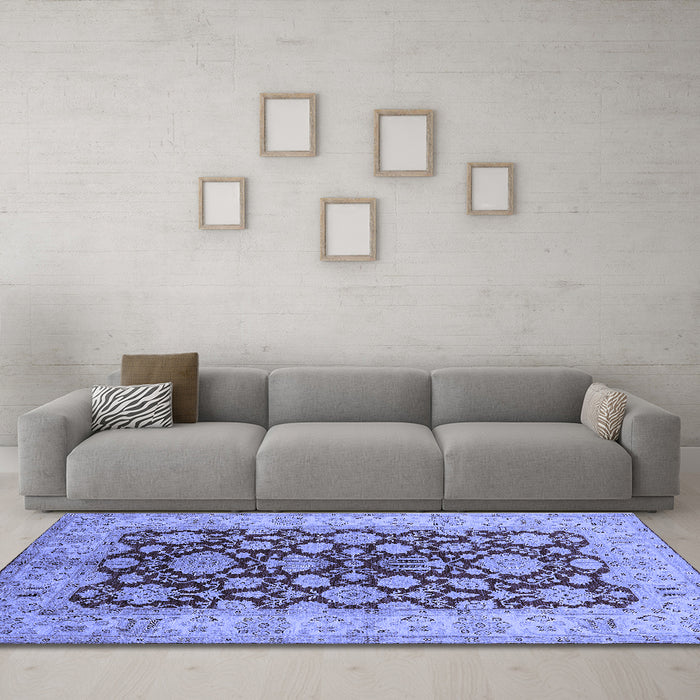 Machine Washable Oriental Blue Industrial Rug in a Living Room, wshurb3091blu