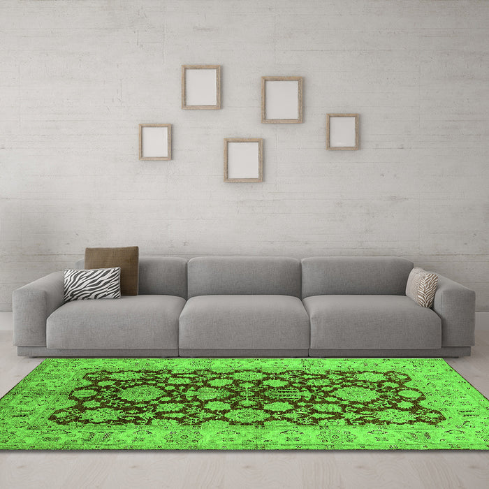 Machine Washable Oriental Green Industrial Area Rugs in a Living Room,, wshurb3091grn