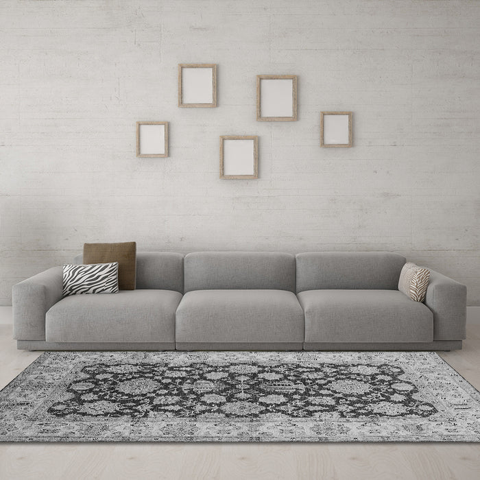 Machine Washable Oriental Gray Industrial Rug in a Living Room,, wshurb3091gry