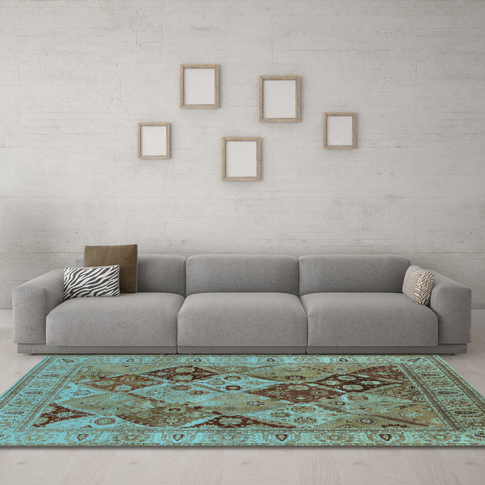 Machine Washable Oriental Light Blue Industrial Rug in a Living Room, wshurb3095lblu