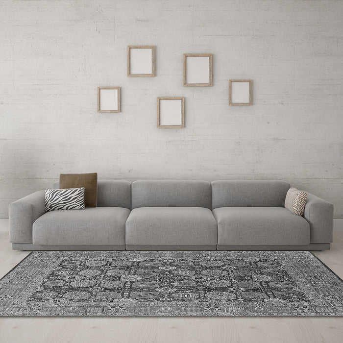 Machine Washable Oriental Gray Industrial Rug in a Living Room,, wshurb3096gry