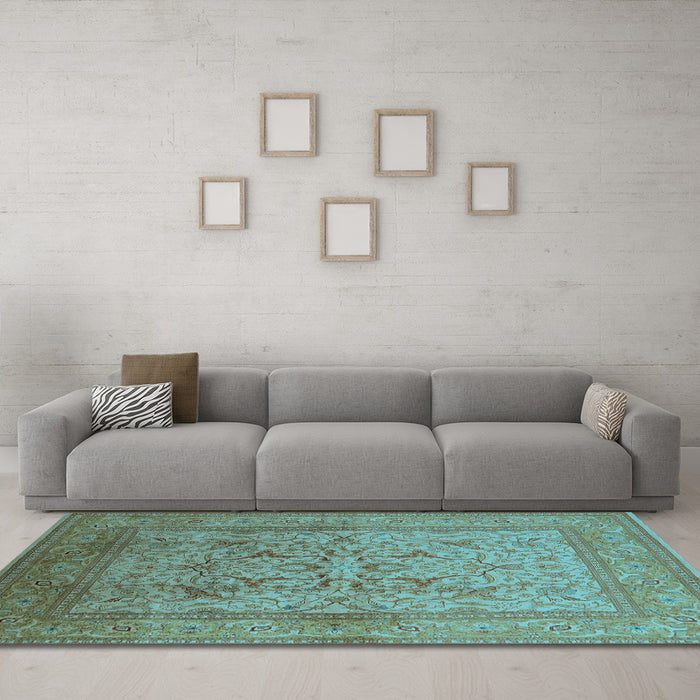 Machine Washable Oriental Light Blue Industrial Rug in a Living Room, wshurb3098lblu