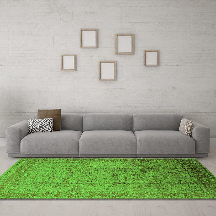 Machine Washable Oriental Green Industrial Area Rugs in a Living Room,, wshurb3100grn