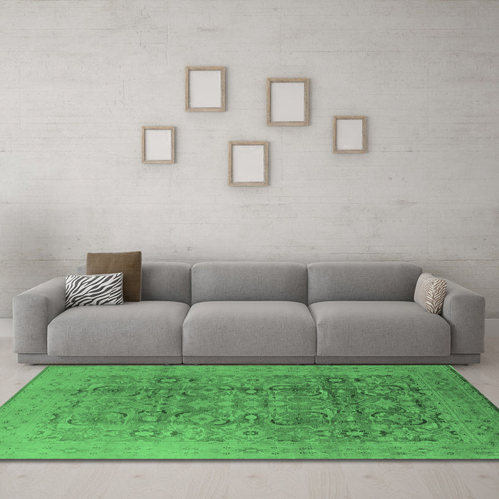 Machine Washable Oriental Emerald Green Industrial Area Rugs in a Living Room,, wshurb3101emgrn