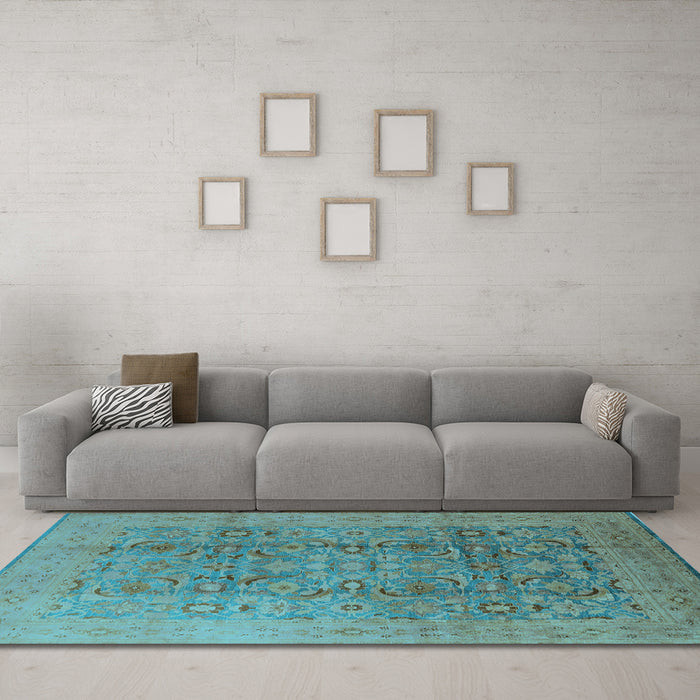 Machine Washable Oriental Light Blue Industrial Rug in a Living Room, wshurb3101lblu