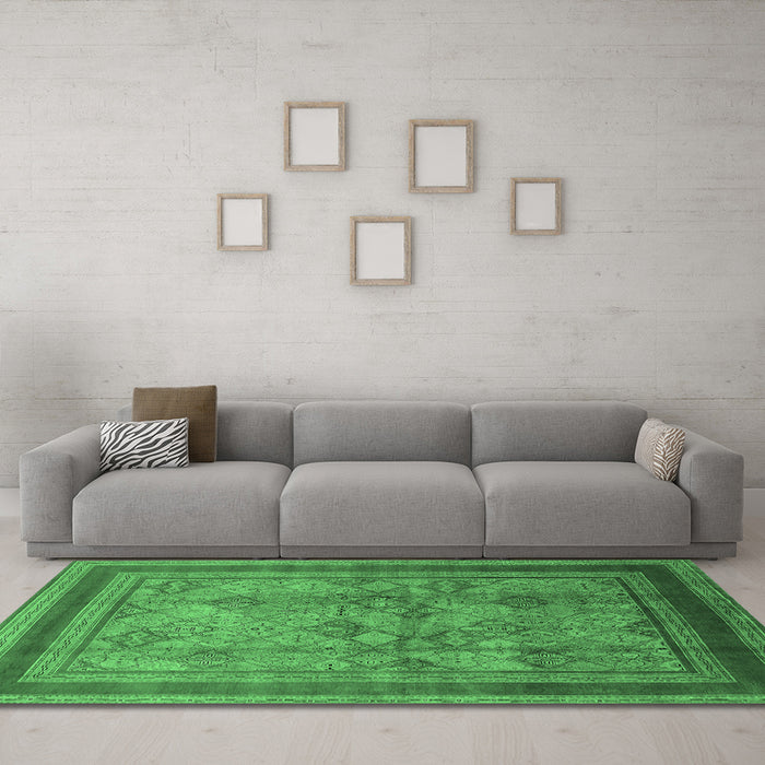 Machine Washable Oriental Emerald Green Industrial Area Rugs in a Living Room,, wshurb3105emgrn