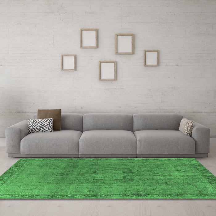 Machine Washable Oriental Emerald Green Industrial Area Rugs in a Living Room,, wshurb3107emgrn