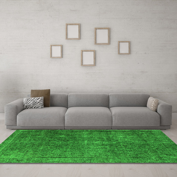 Machine Washable Oriental Green Industrial Area Rugs in a Living Room,, wshurb3108grn