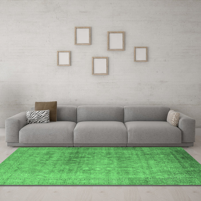 Machine Washable Oriental Emerald Green Industrial Area Rugs in a Living Room,, wshurb3109emgrn