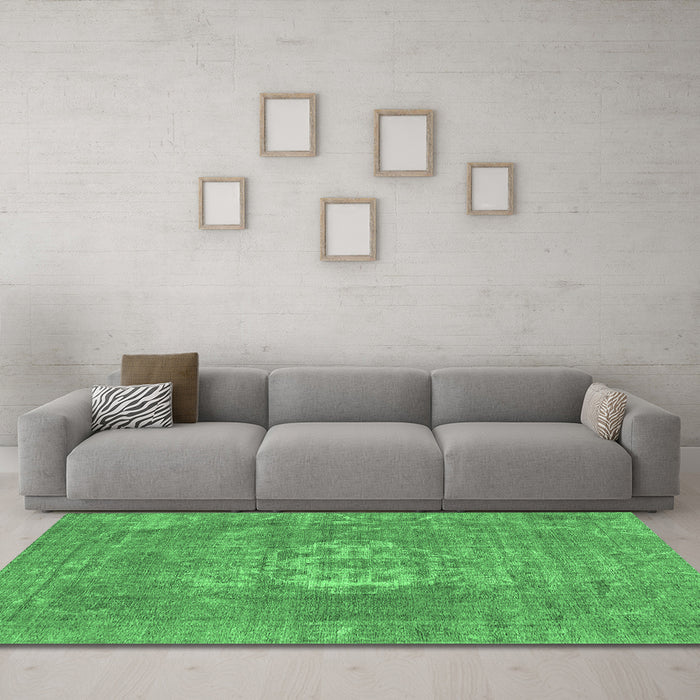 Machine Washable Oriental Emerald Green Industrial Area Rugs in a Living Room,, wshurb3110emgrn