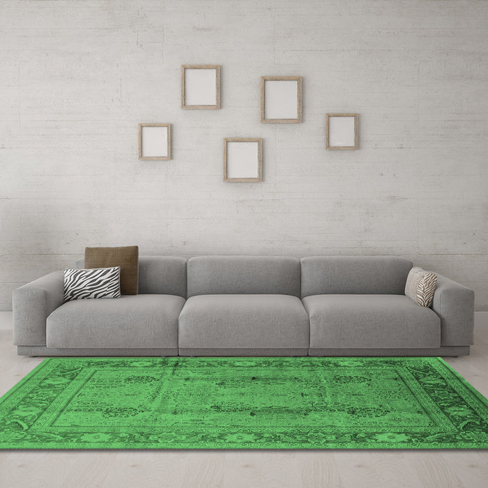 Machine Washable Oriental Emerald Green Industrial Area Rugs in a Living Room,, wshurb3111emgrn