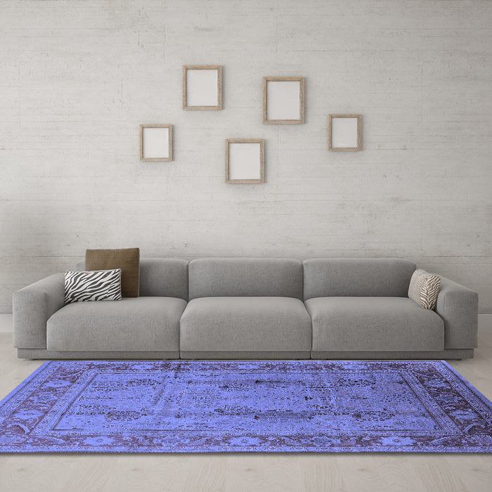 Machine Washable Oriental Blue Industrial Rug in a Living Room, wshurb3111blu