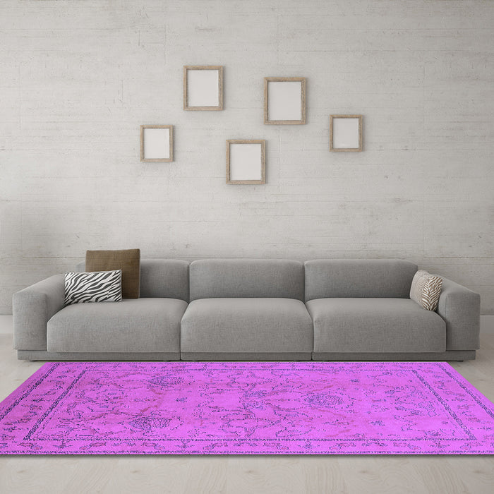 Machine Washable Oriental Purple Industrial Area Rugs in a Living Room, wshurb3117pur
