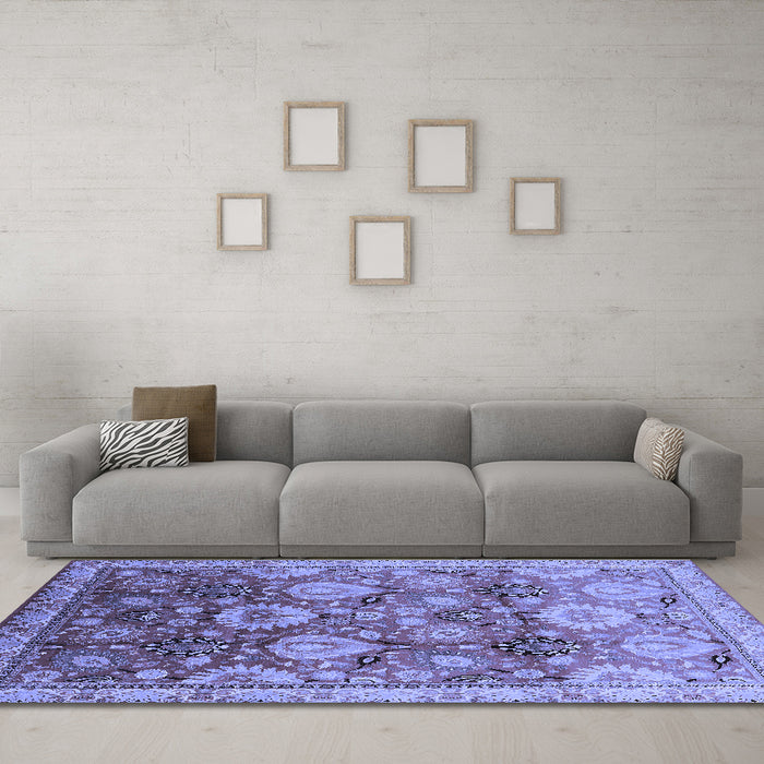 Machine Washable Oriental Blue Industrial Rug in a Living Room, wshurb3120blu