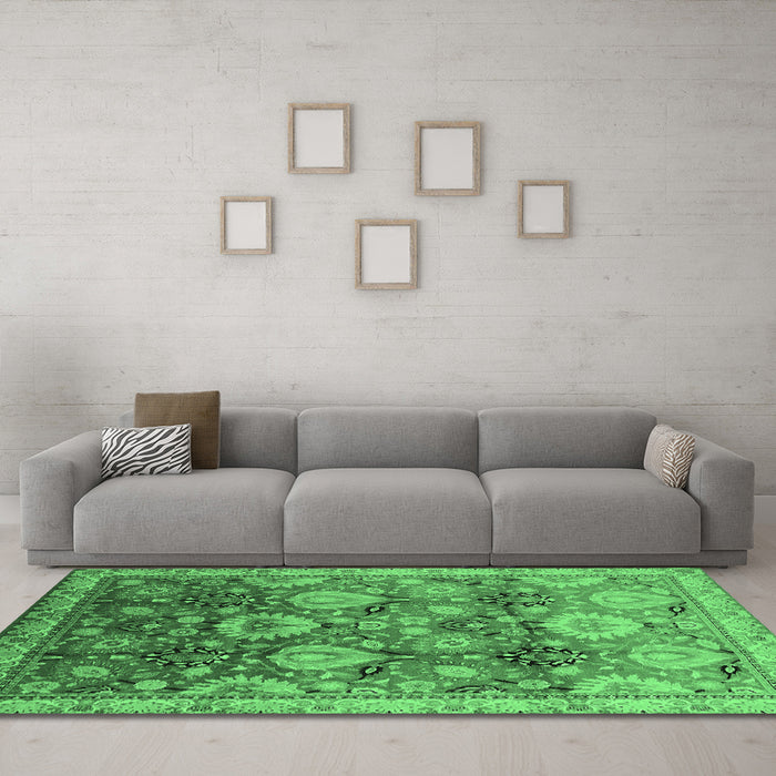 Machine Washable Oriental Emerald Green Industrial Area Rugs in a Living Room,, wshurb3120emgrn