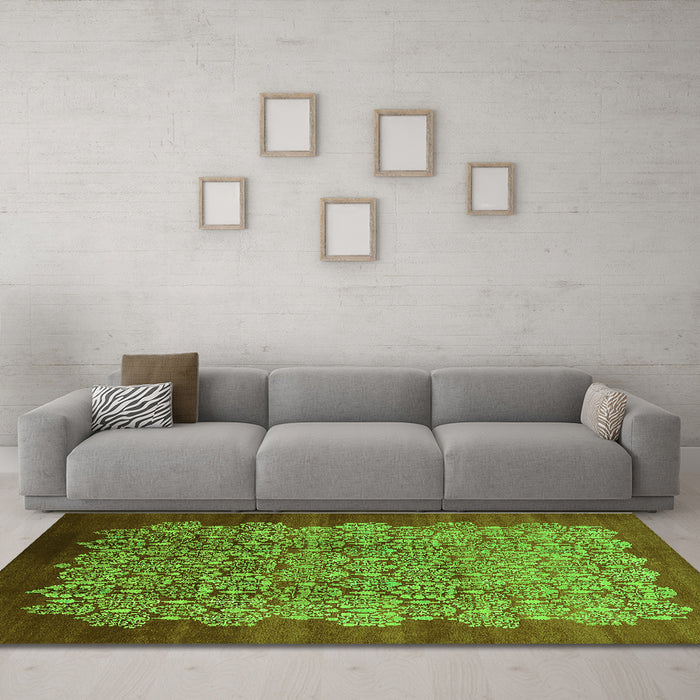 Machine Washable Oriental Green Industrial Area Rugs in a Living Room,, wshurb3122grn