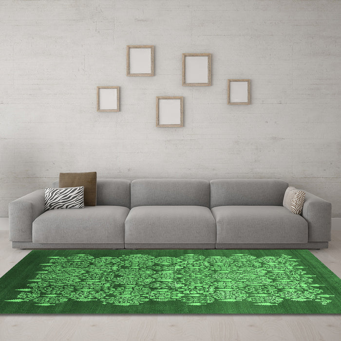 Machine Washable Oriental Emerald Green Industrial Area Rugs in a Living Room,, wshurb3127emgrn