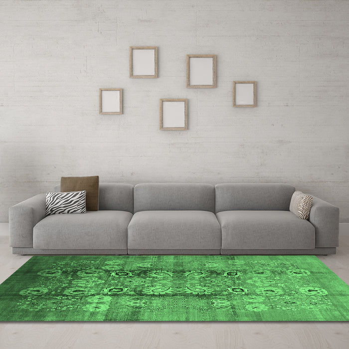 Machine Washable Oriental Emerald Green Industrial Area Rugs in a Living Room,, wshurb3130emgrn