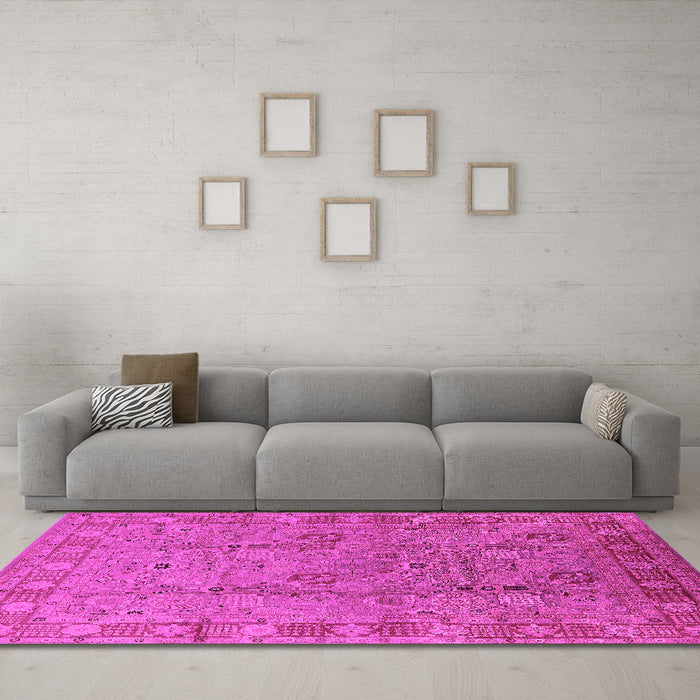 Machine Washable Oriental Pink Industrial Rug in a Living Room, wshurb3133pnk