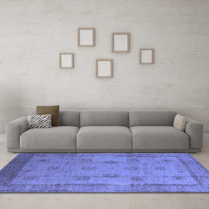 Machine Washable Oriental Blue Industrial Rug in a Living Room, wshurb3135blu