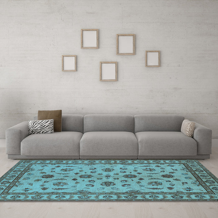 Machine Washable Oriental Light Blue Industrial Rug in a Living Room, wshurb3136lblu