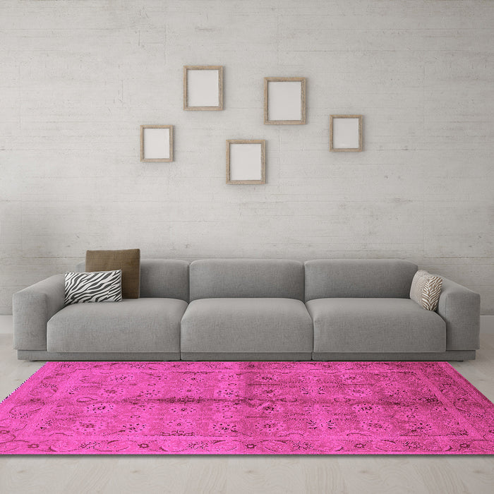 Machine Washable Oriental Pink Industrial Rug in a Living Room, wshurb3140pnk