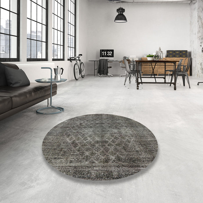 Round Machine Washable Industrial Modern Black Rug in a Office, wshurb3142