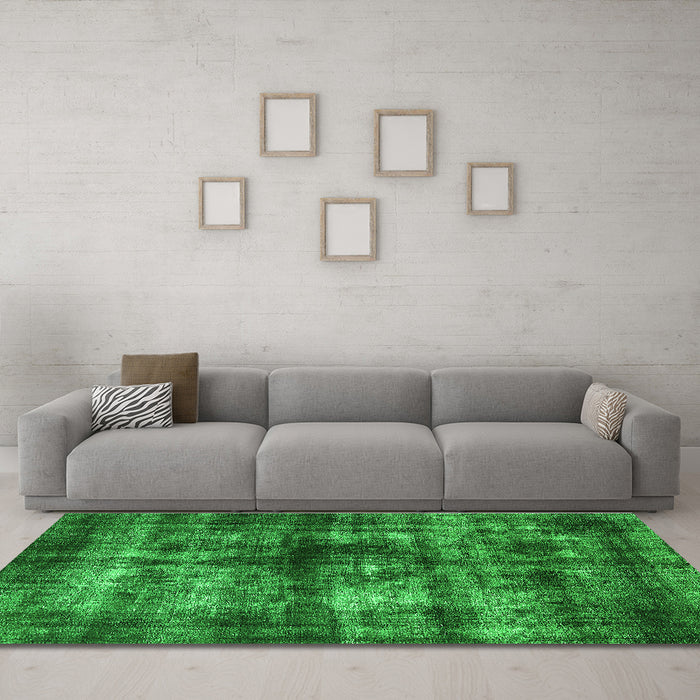 Machine Washable Oriental Green Industrial Area Rugs in a Living Room,, wshurb3143grn