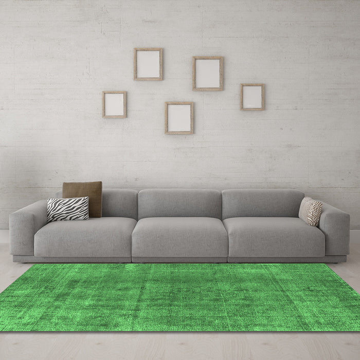 Machine Washable Oriental Emerald Green Industrial Area Rugs in a Living Room,, wshurb3144emgrn
